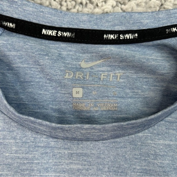Nike Shirt Mens Medium Swim Crewneck Tee Drifit Active Outdoors Gym Fitness - Picture 3 of 4